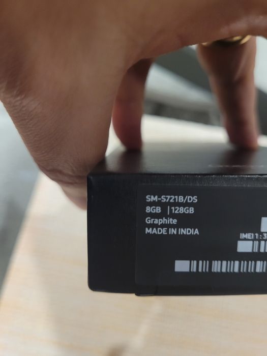 Samsung S24Fe selado com garantia 3 anos