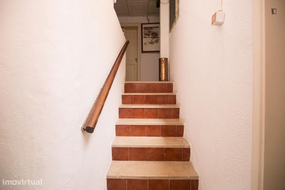 Quarto - localizado em Alameda Lisbon