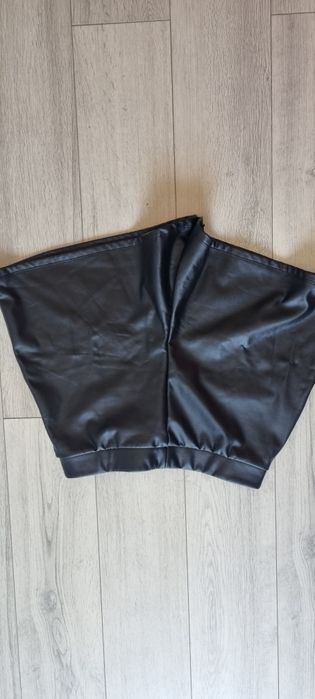 Tezenis L.         .