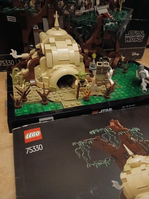 Lego Star wars 75330 Dagobah Jedai Training
