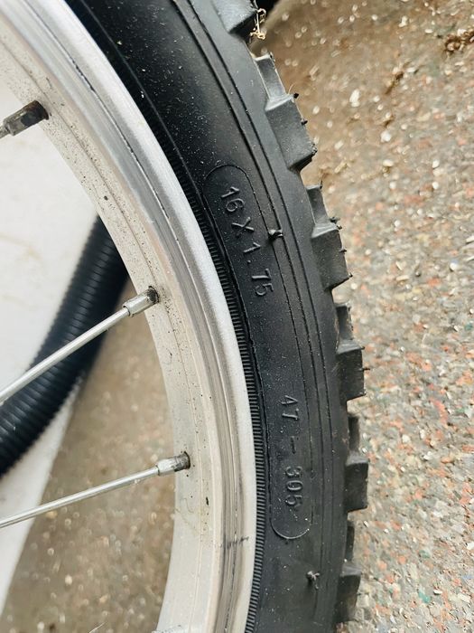 Bicicleta criança 16” (como Nova)