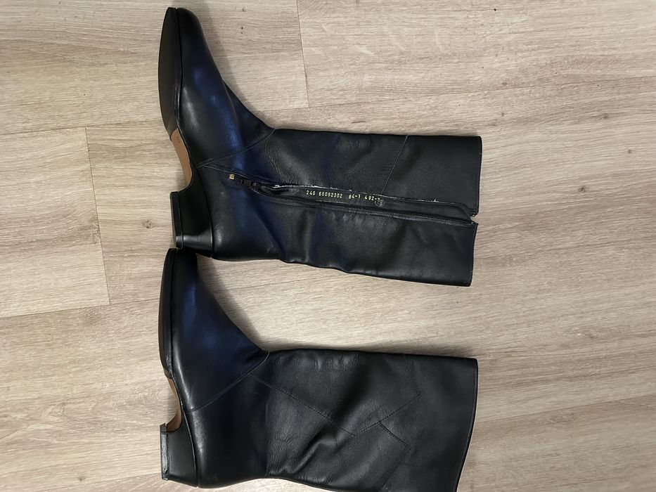 Продам нові жіночи чоботи