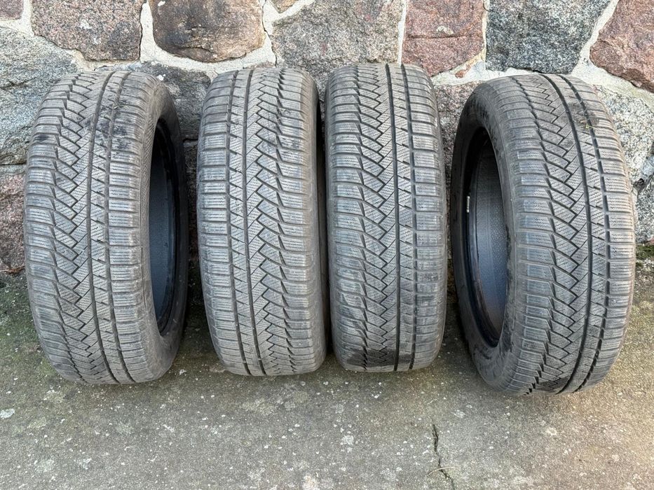 Opony 225/55/17 Continental TS850
