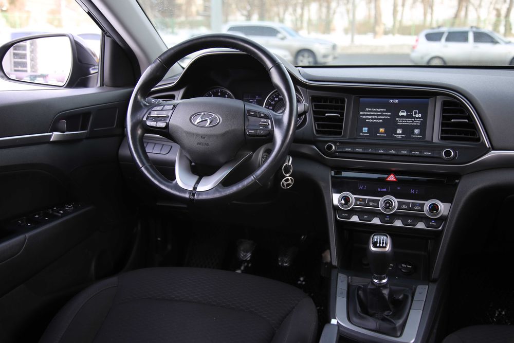 Hyundai Elantra 2020