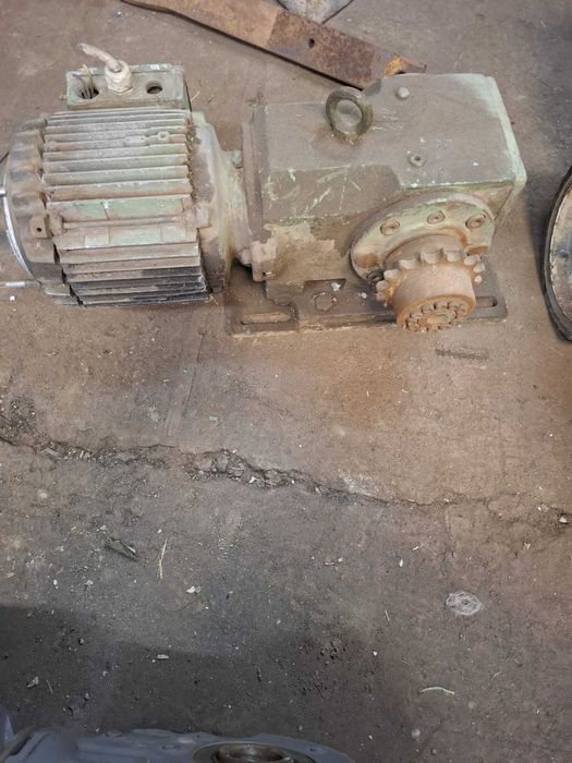 Motoreduktory Motoreduktor