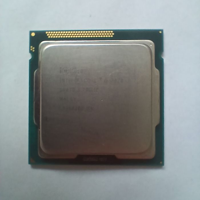Intel Core i5-3470 3.2-3.6GHz, i3-540 3,06GHz