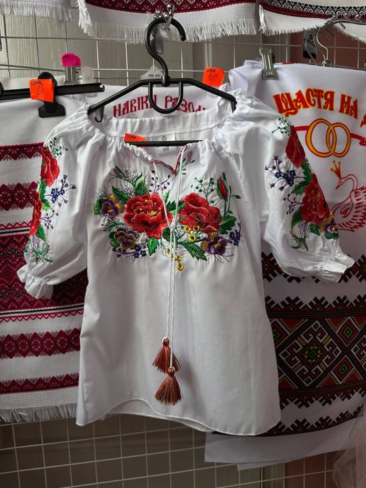 Вишиванки для дівчат