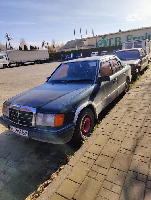 мерседес 124  2,0 диз