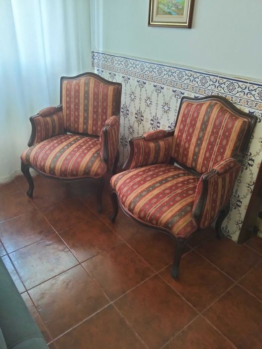 Conjunto de sofás ou poltronas