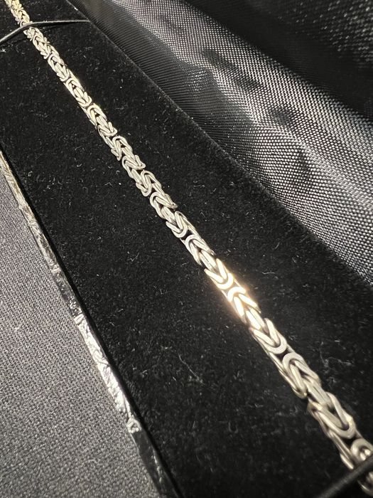 Срібний браслет на руку