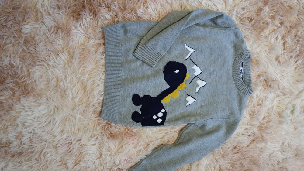 Светр дитячий на 3-4 роки