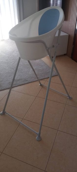 Banheira Bebé Shnuggle com suporte