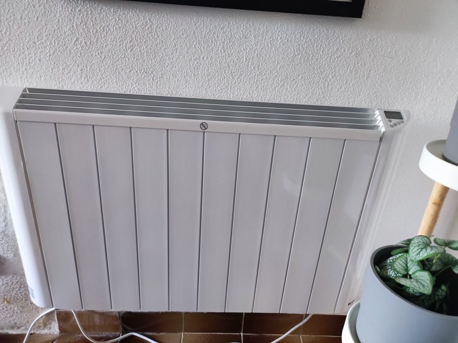 Emissor Térmico , radiador parede ( Becken )