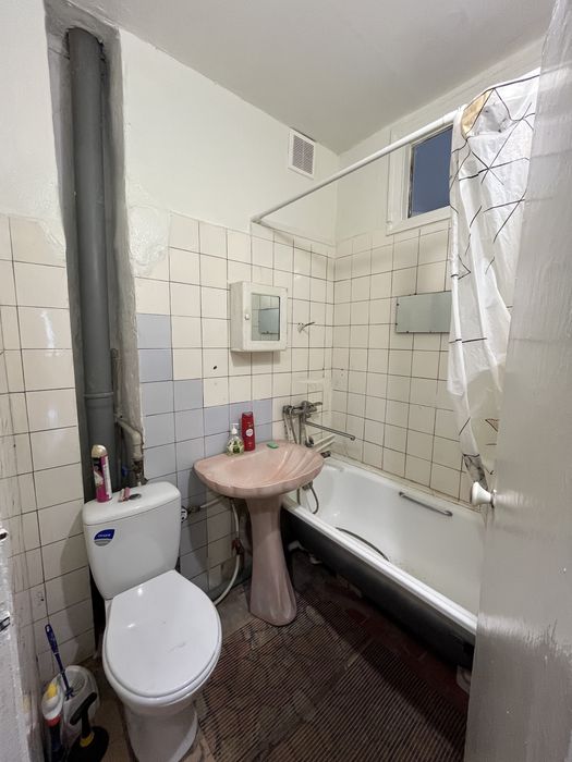 Здається 3-кімнатна квартира на довгий термін