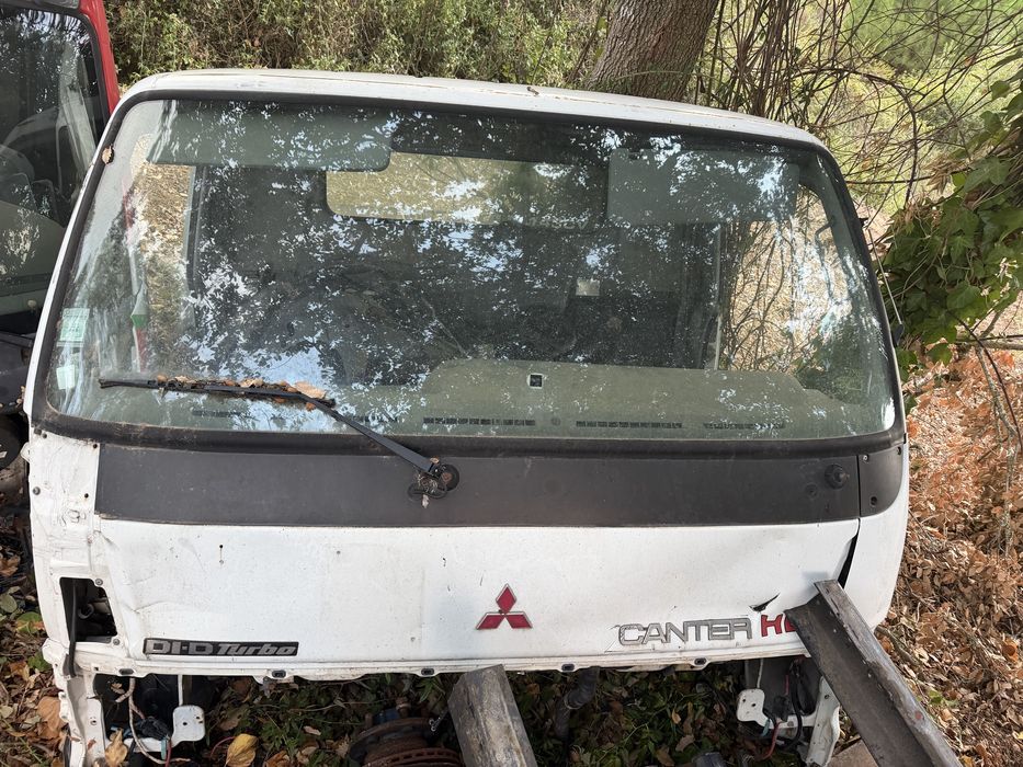 Cabine Mitsubishi Canter 659