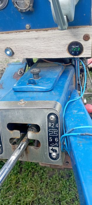 Зубр мотоблок,прицеп,все в комплекті