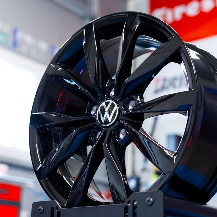 NOWE ORYGINALNE Felgi 17" Volkswagen Golf Touran Tiguan Passat T-Roc