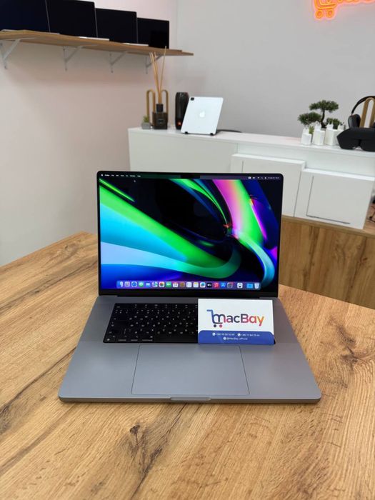 MacBook Pro 16” 2021 - SpaceGray Стан: 9/10 (Хороший)