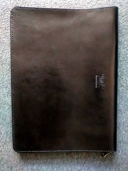 Nowe etui ze skóry na laptop