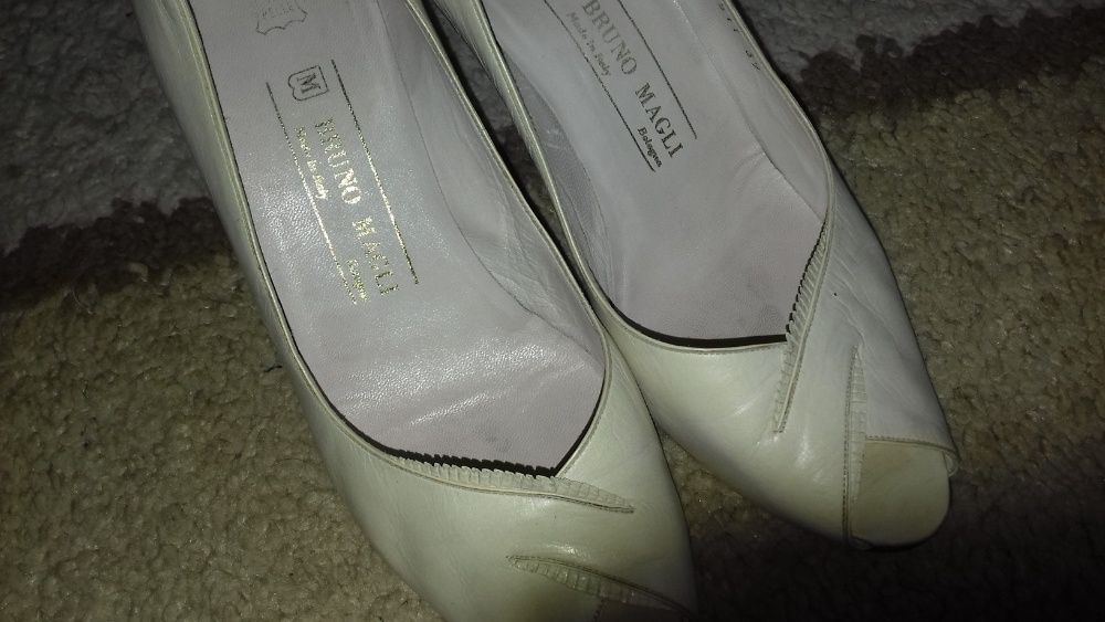 Buty- czółenka skórzane sprzedam.