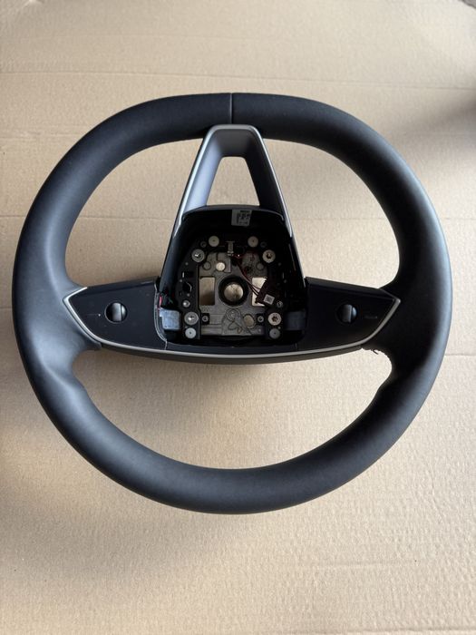 Руль Кермо Audi Tesla Kia  Ford  Honda Chevrolet Volvo Hyundai Cadillac.