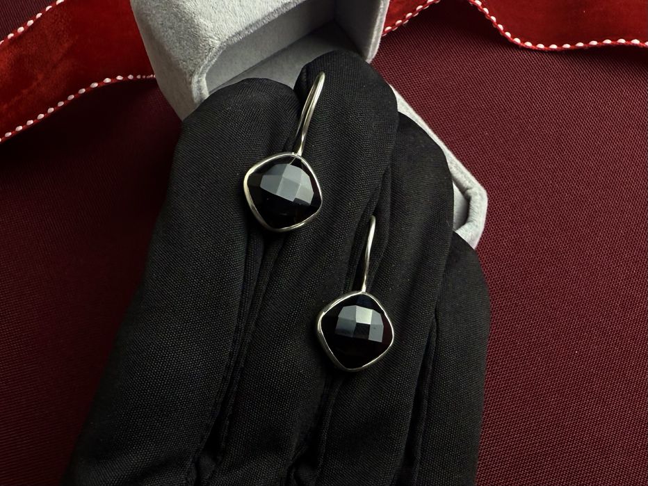 Срібні сережки 925-ї проби з натуральними оніксами