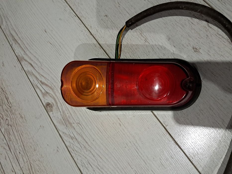 Syrena 105 l lampy tył