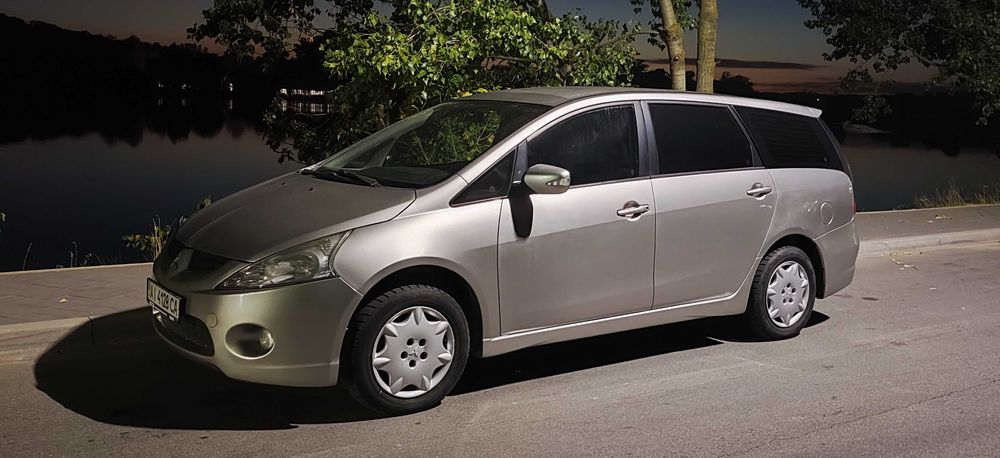 Mitsubishi Grandis Рестайл 2008