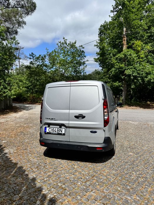 Ford Transit Connect | 2020 | 3 lugares | Ar condicionado
