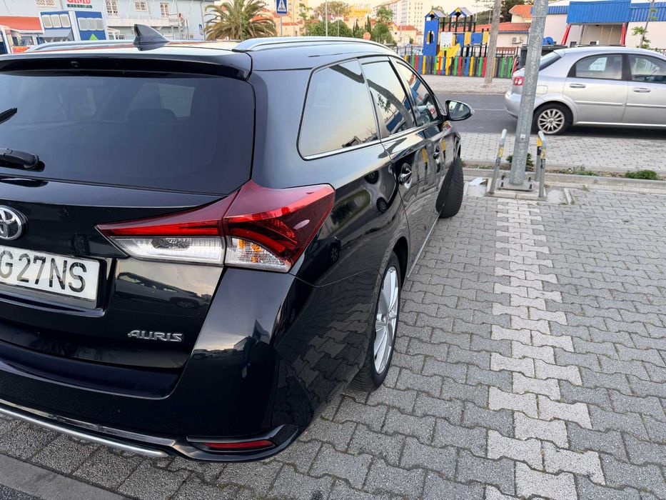 Toyota Auris Touring Sports 1.2 Turbo Design edition