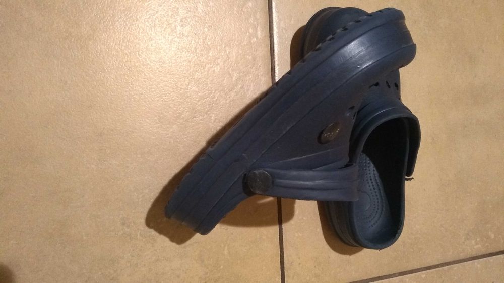 Buty ogrodowe albo do wody