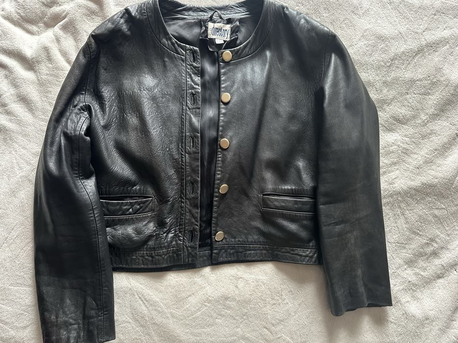 Шкіряна куртка в стилі шанель