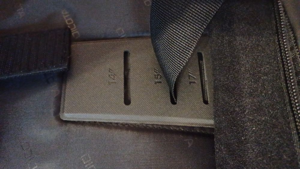 Nowa, markowa uniwersalna torba na laptopa Dicota, od 14" do 17",