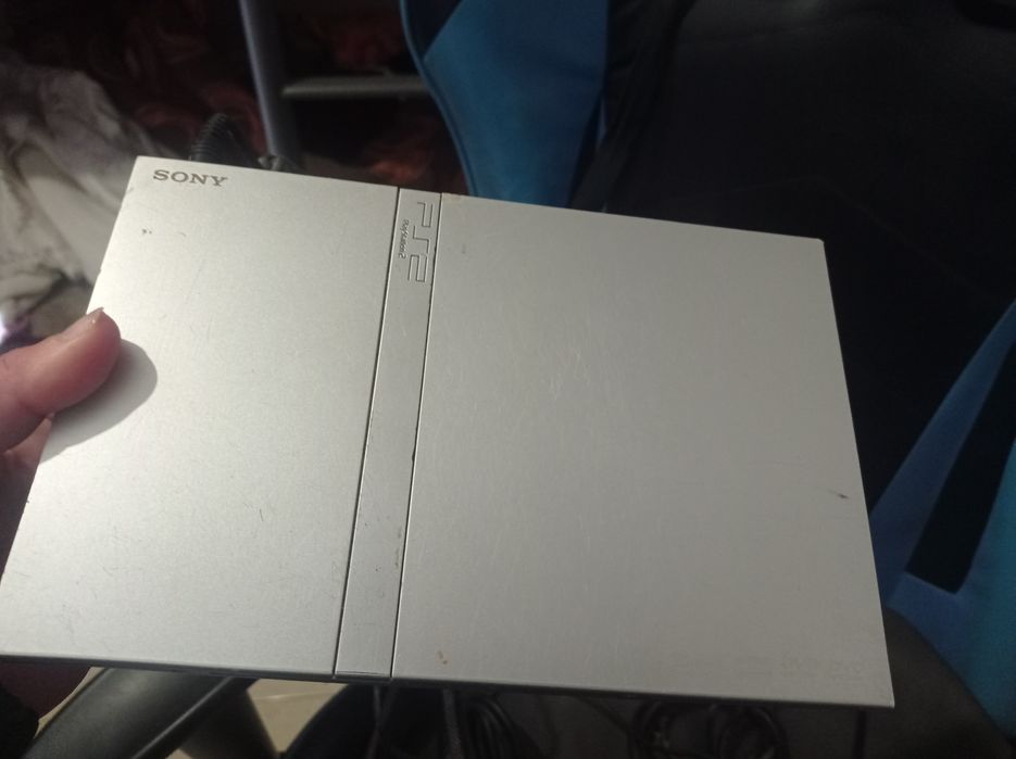 Ps2  com cabos usada mas em bom estado