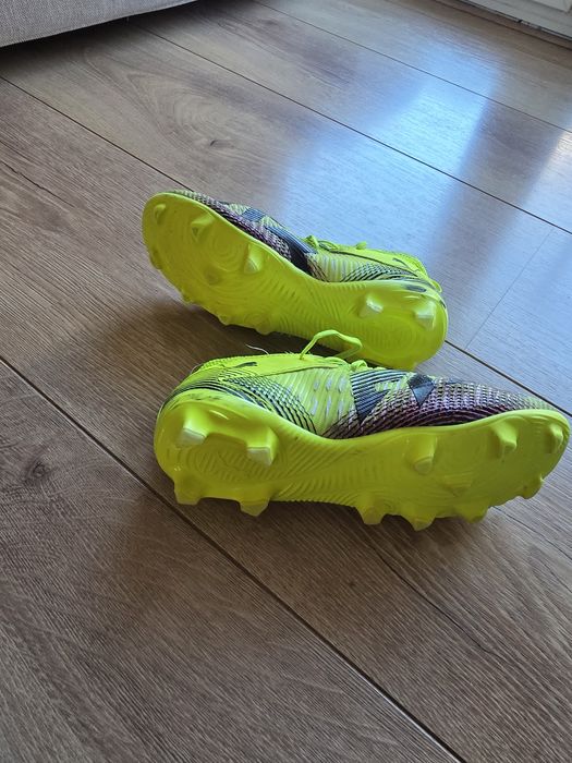 Korki puma r.37 wsuwane