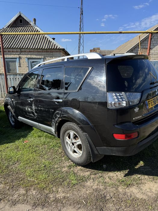 Mitsubishi Outlander XL  2009 2,0 дизель