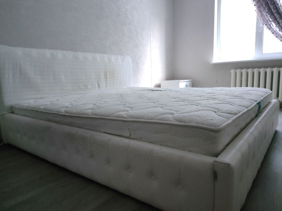 Ліжко бу 2x2.2 м