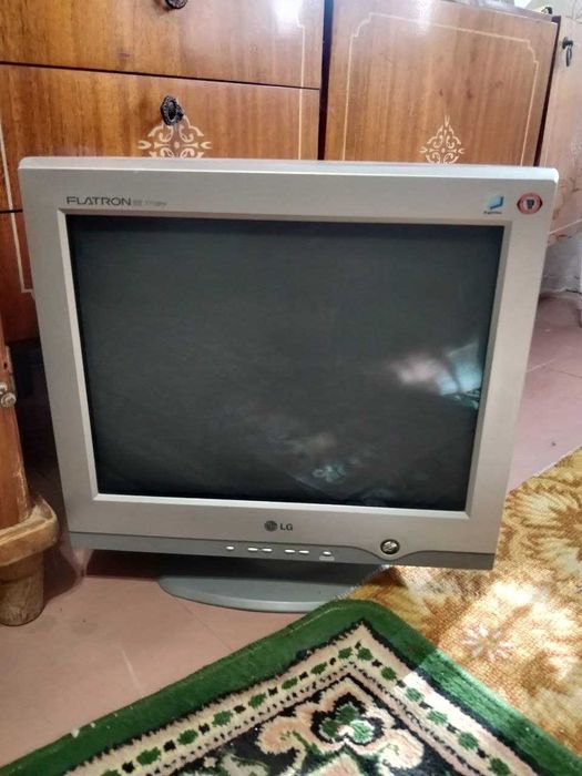 Компьютерный монитор LG Flatron EZ T710PH