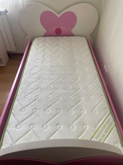 Cama menina impecável - móveis paços de Ferreira