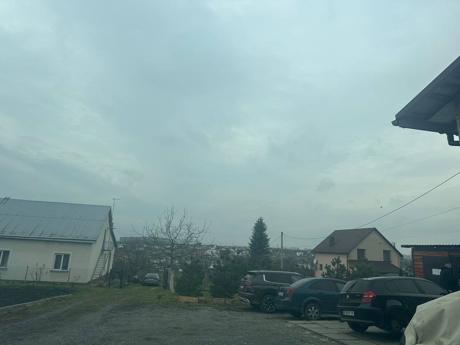 Продаж 2-кім. будинку 80 м.кв. Зубра