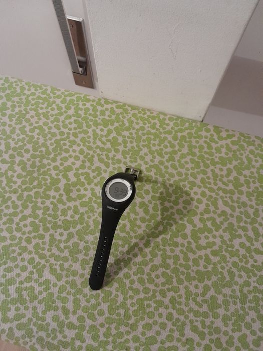 Vendo Relógio DECATHLON muito bonito como novo