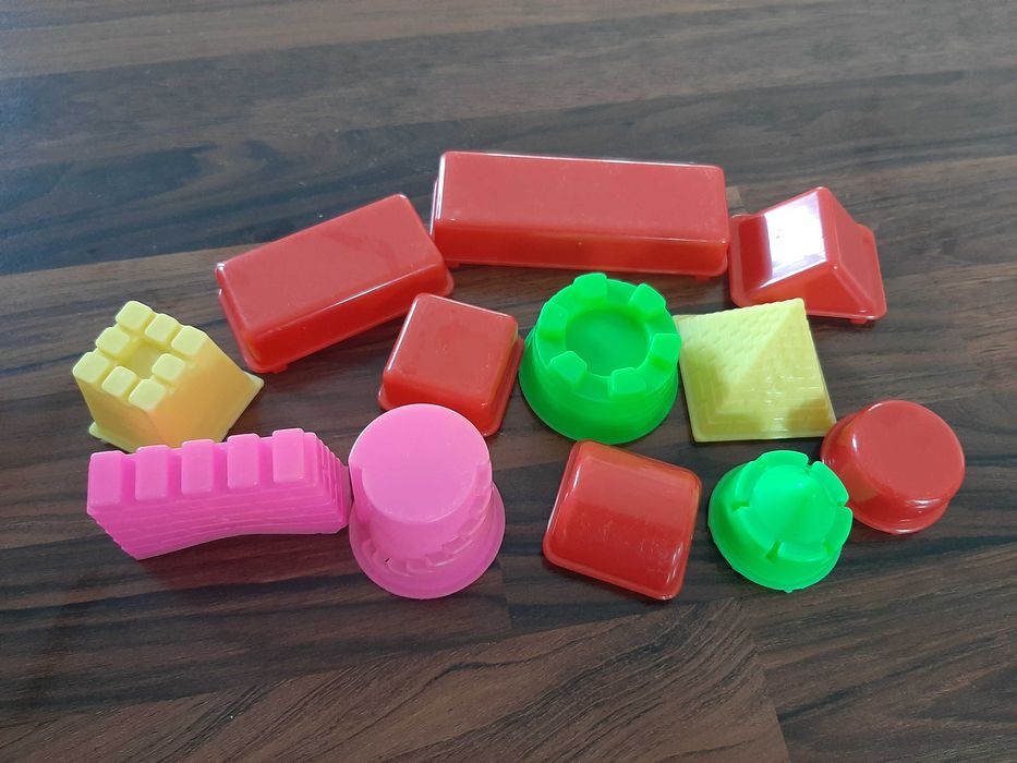 Ciastolina Play Doh foremki dentysta weterynarz literki cyferki