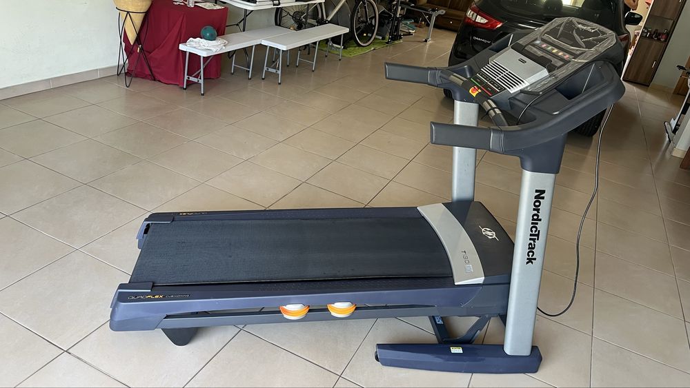 Passadeira de Corrida NordicTrack T13.0 QuadFlex – Como Nova / Pouco Uso
