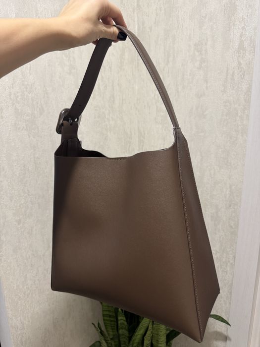 Сумка бренду MANGO