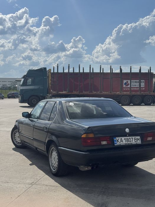 Bmw е32 730i