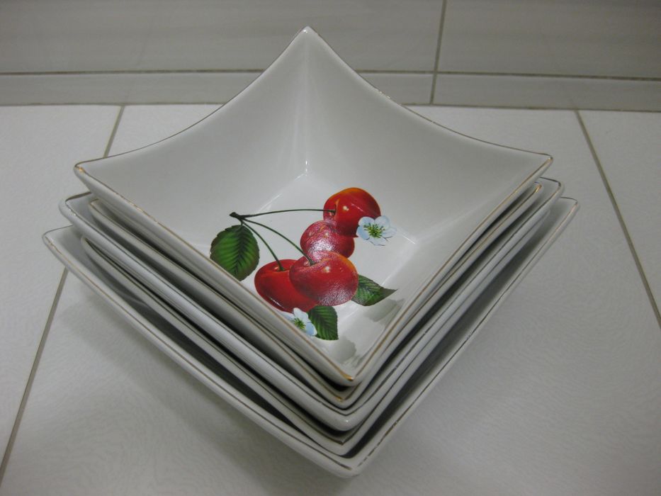 Блюда столовые современные