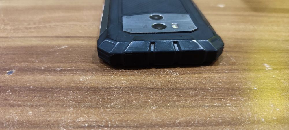 Броньований телефон, Бронированый телефон под замену дисплея