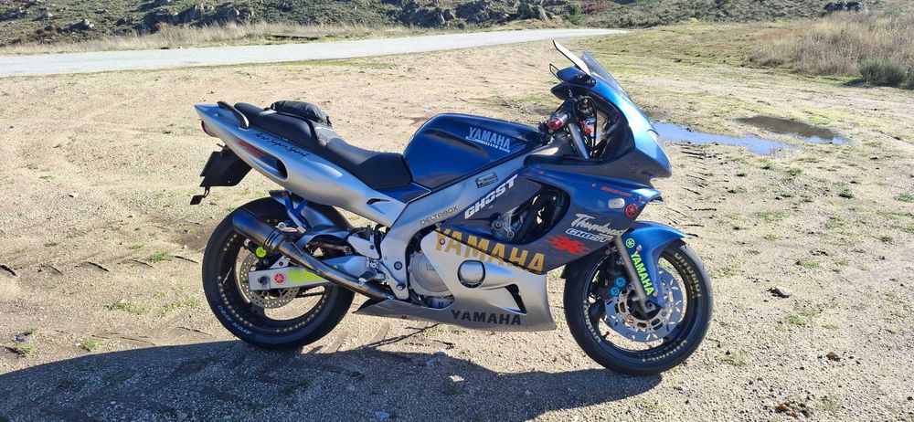 Yamaha yzf600r thundercat