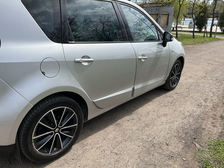 Renault Scenic 1.2 Turbo Bose