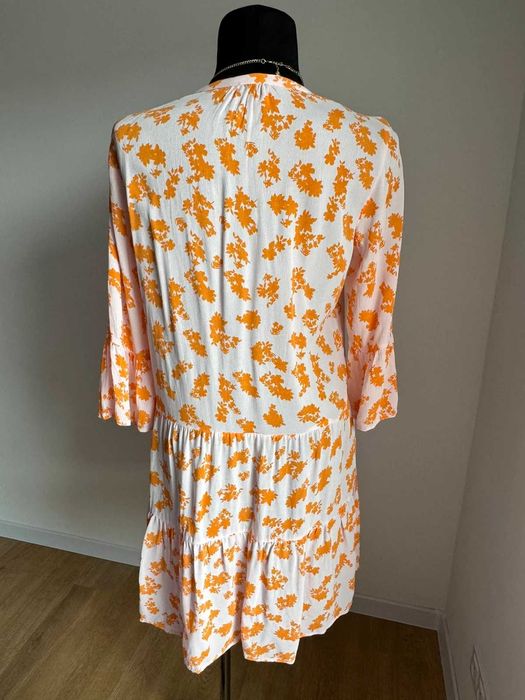 Sukienka wiskozowa boho Neo Noir kwiaty pastelowa na lato M/L 40